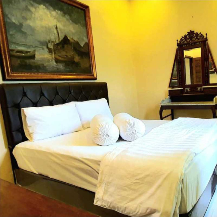 Rumah 2 Kamar Tidur 2 Lantai
